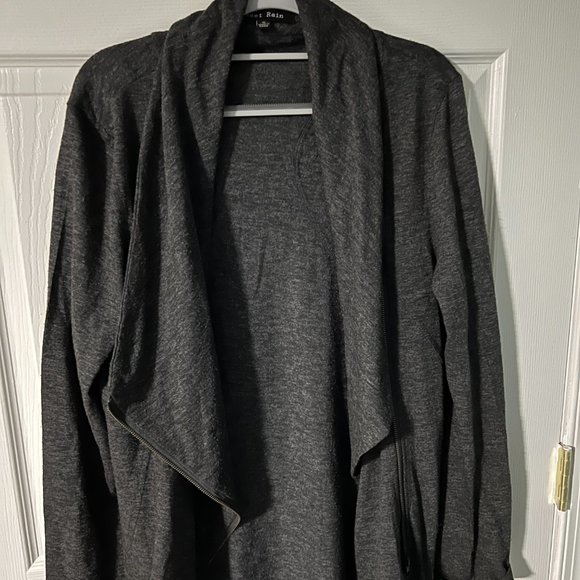 Sweet Rain Gray Travel Sweater/Wrap - Size XL - Picture 2 of 4